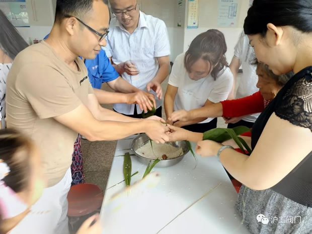 �Ϻ������y�T�S�_չ�����h��������2018���繝���}��ӣ��D3��